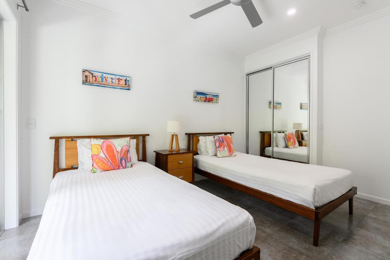 Island Views Beachfront Apartments Palm Cove Eksteriør bilde