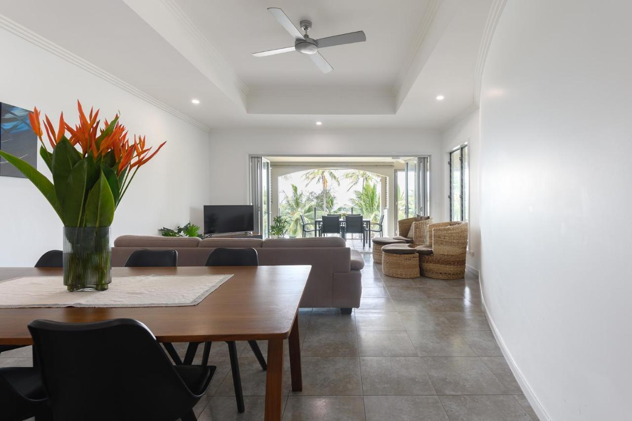 Island Views Beachfront Apartments Palm Cove Eksteriør bilde