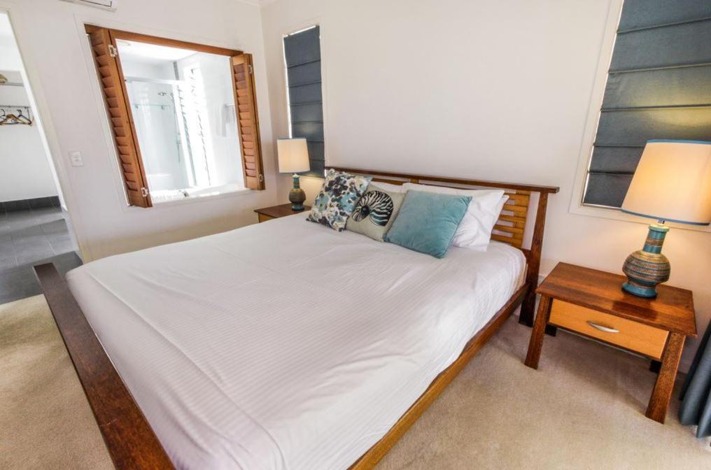 Island Views Beachfront Apartments Palm Cove Eksteriør bilde